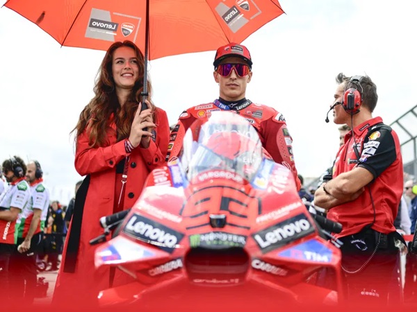 Marc Marquez Disarankan Minta Maaf ke Valentino Rossi