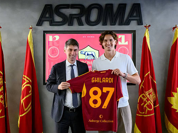 Tambah Amunisi di Lini Belakang, AS Roma Resmi Dapatkan Daniele Ghilardi