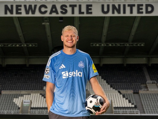 Newcastle United memboyong Aaron Ramsdale dengan status pinjaman