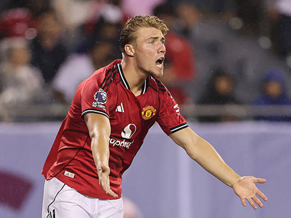 Demi Benjamin Sesko, Manchester United Siap Lepas Rasmus Hojlund