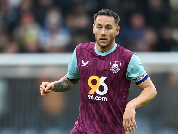 Josh Brownhill jadi rebutan Everton dan Leeds United