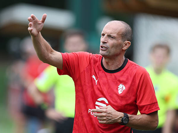 Massimiliano Allegri Incar Striker Top, AC Milan Bidik Siapa?
