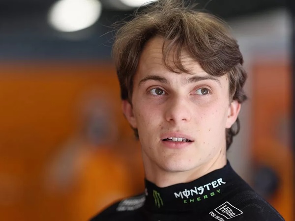 Oscar Piastri Terkejut Lihat Leclerc Rebut Pole Positions
