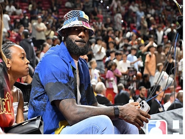 Rob Pelinka Bicara Mengenai Keputusan LeBronJames