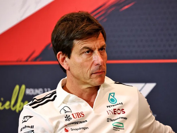 Toto Wolff Bela Penampilan Hamilton Bersama Ferrari