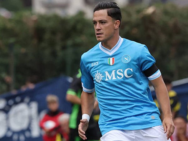 Tunggu Tawaran Atletico, Giacomo Raspadori Jadi Kunci Dua Transfer Napoli