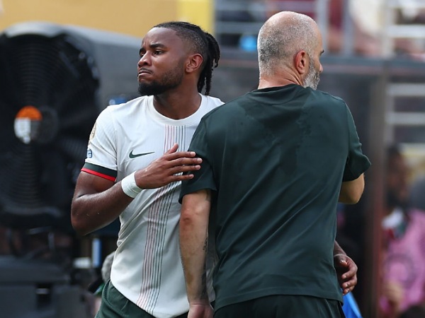 Christopher Nkunku dan pelatih Chelsea, Enzo Maresca