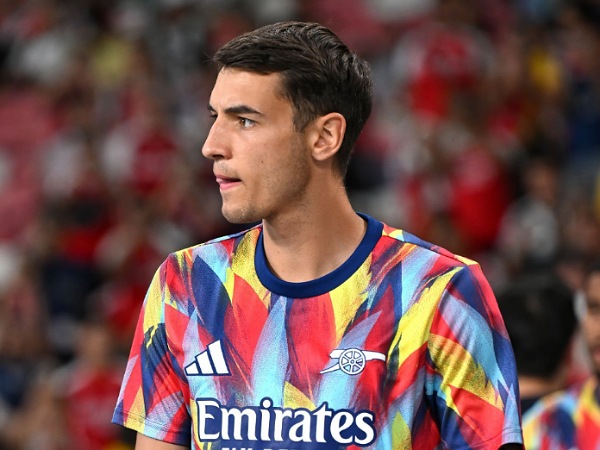 Bek Arsenal, Jakub Kiwior, diincar oleh Porto