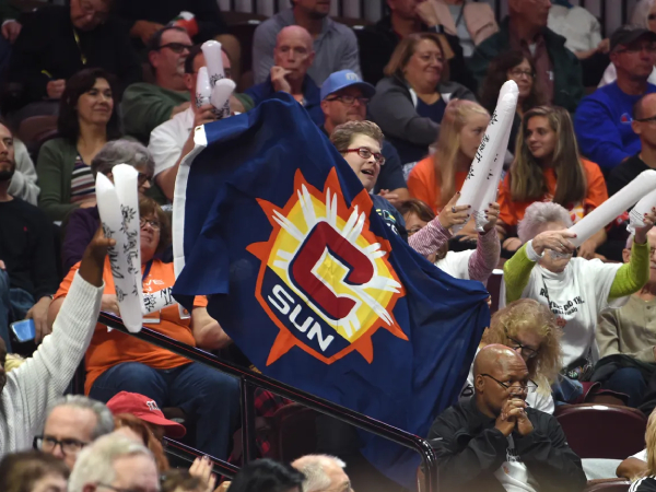 Arena kandang Connecticut Sun hanya menampung kurang dari 9.000 penonton, salah satu yang terkecil di liga. (Foto: AP)
