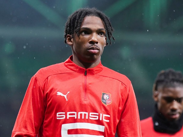 Arsenal mengincar bek muda Rennes, Jeremy Jacquet
