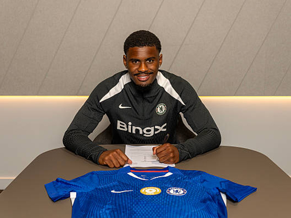Jorrel Hato Resmi Gabung Chelsea, Xavi Simons Beri Ucapan Selamat