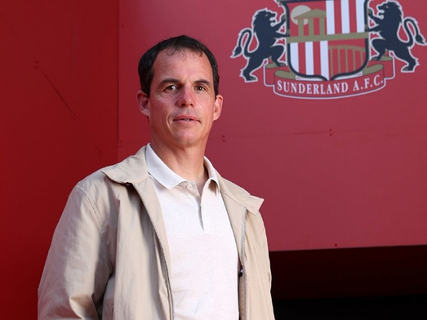 Regis Le Bris diberi hadiah kontrak baru oleh Sunderland