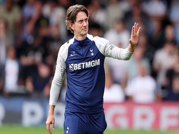 Tottenham incar gelandang Atletico Madrid