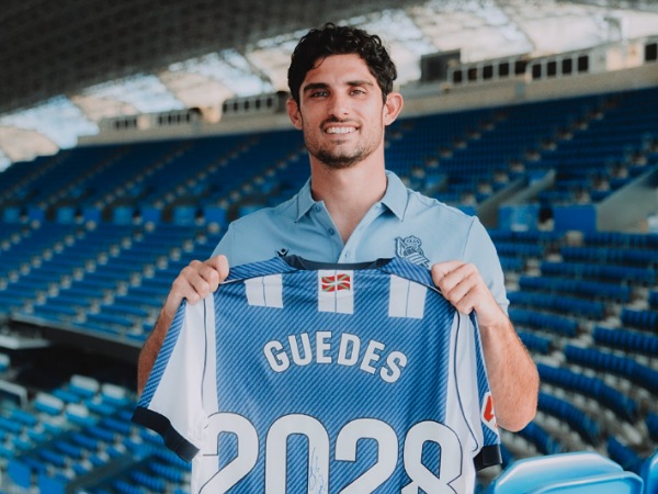 Real Sociedad merekrut Goncalo Guedes dari Wolves