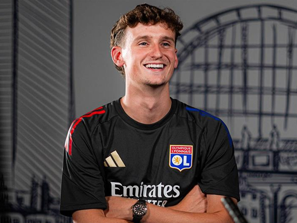Akhiri Perjalanan 15 Tahun di Liverpool, Tyler Morton Resmi Gabung Lyon