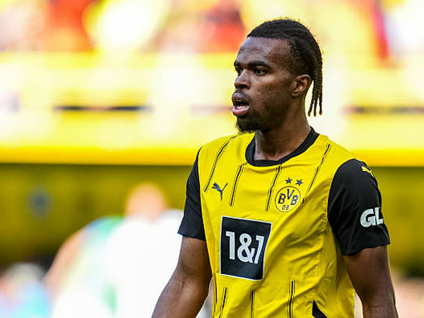 Borussia Dortmund Amankan Transfer Permanen Carney Chukwuemeka