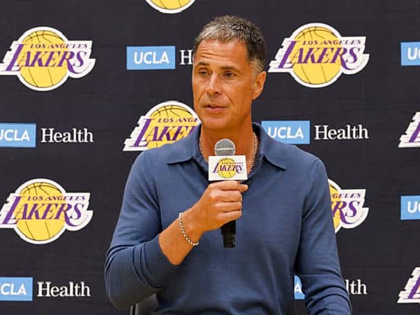 Rob Pelinka Bangun Roster Lakers untuk Pertahankan Opsionalitas
