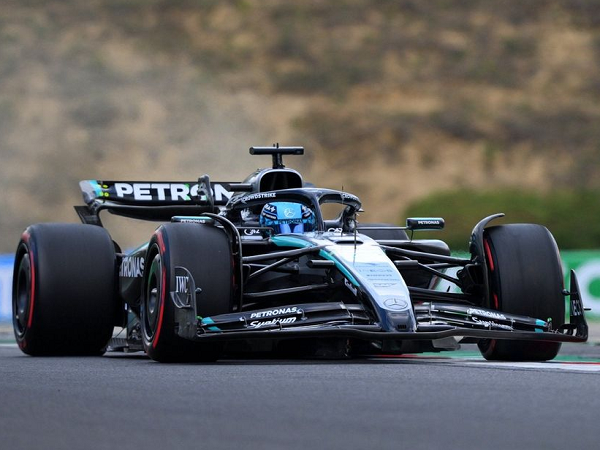 Mercedes, George Russell