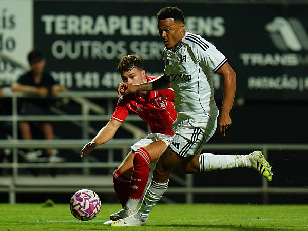 Fulham Tidak Bersedia Lepas Rodrigo Muniz, Atalanta Cari Striker Lain