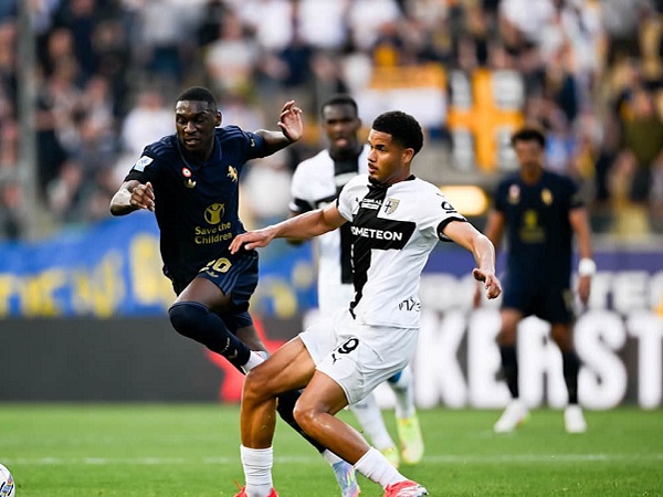 Randal Kolo Muani masih diminati Juventus (Image: Juventus)