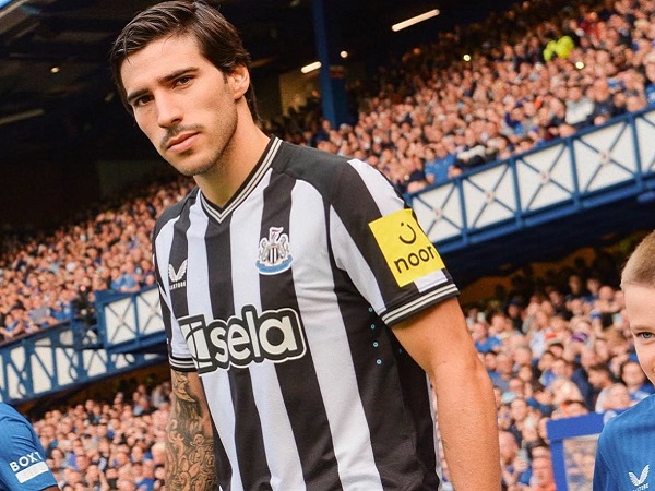 Sandro Tonali diminati oleh Juventus (Image: Getty)