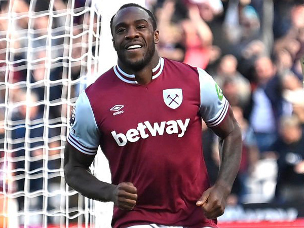 Michail Antonio.