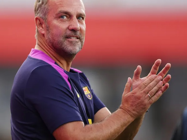 Hansi Flick Puas setelah Menang Telak Lawan Como