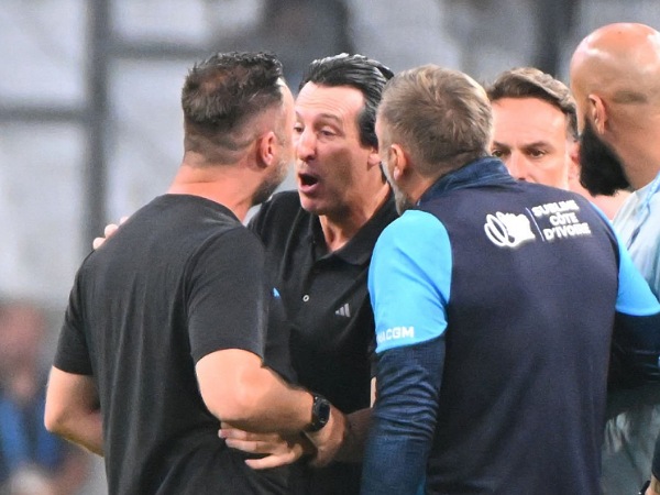 Roberto De Zerbi terlibat cekcok dengan Unai Emery. (Foto: Valentina Claret/Icon Sport via Getty Images)