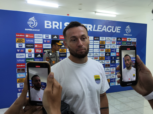 Kapten Persib, Marc Klok