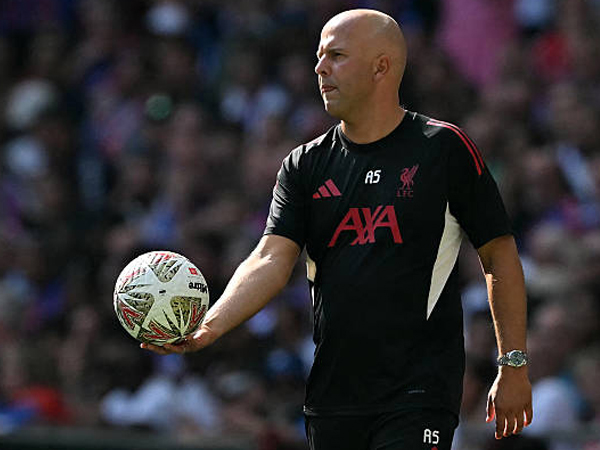 Liverpool Kalah Adu Penalti, Arne Slot Jelaskan Faktor Pemilihan Penendang