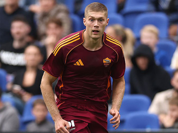Artem Dovbyk.