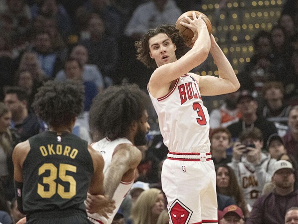 Chicago Bulls tak mau beri kontrak besar kepada Josh Giddey.