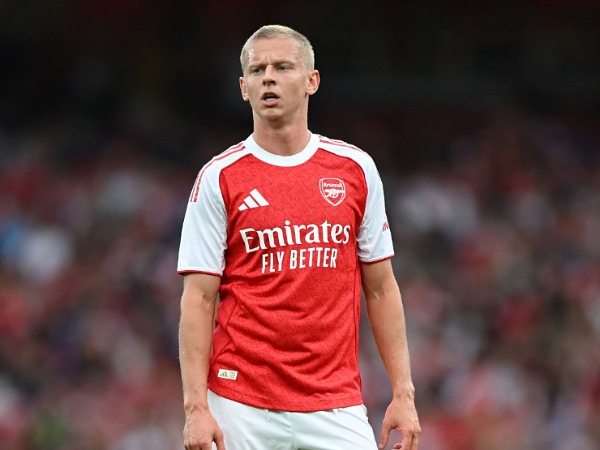 Jose Mourinho ingin membawa bek Arsenal, Oleksandr Zinchenko, ke Fenerbahce