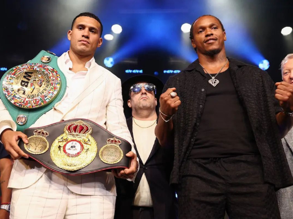 Anthony Yarde (kanan) dan David Benavidez. (Foto: Fight TV)