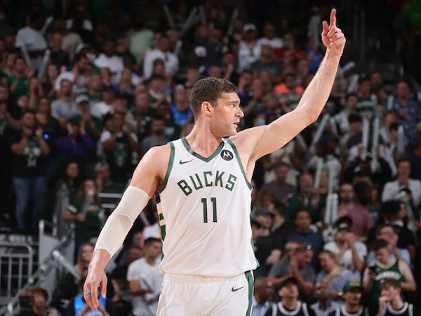 Brook Lopez sampaikan salam perpisahan kepada Milwaukee Bucks.