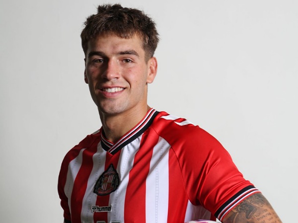 Striker Sunderland, Marc Guiu