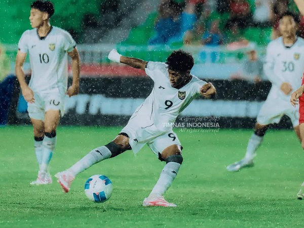 Laga timnas Indonesia U-17 kontra Tajikistan di pertandingan pertama Piala Kemerdekaan