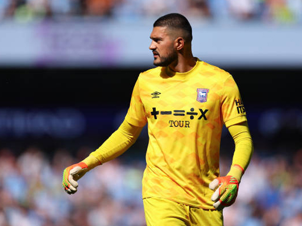Tinggalkan Ipswich Town, Arijanet Muric Merapat ke Sassuolo