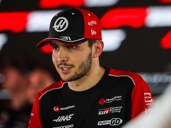 Ayao Komatsu beri pujian bagi Esteban Ocon.