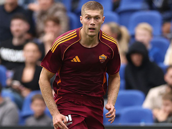Artem Dovbyk.