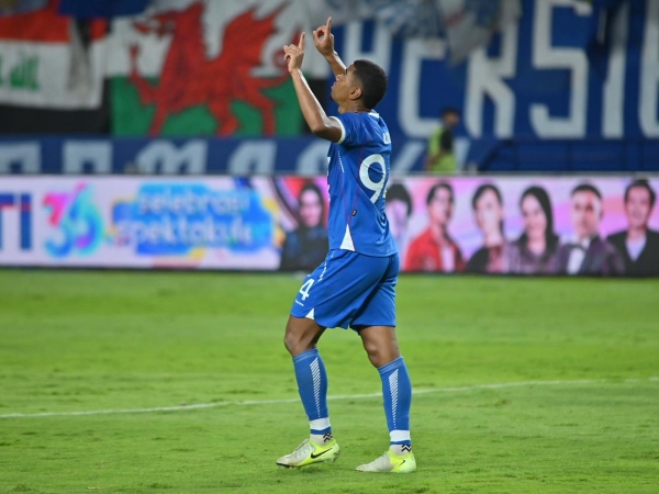 Striker Persib, Uilliam Barros
