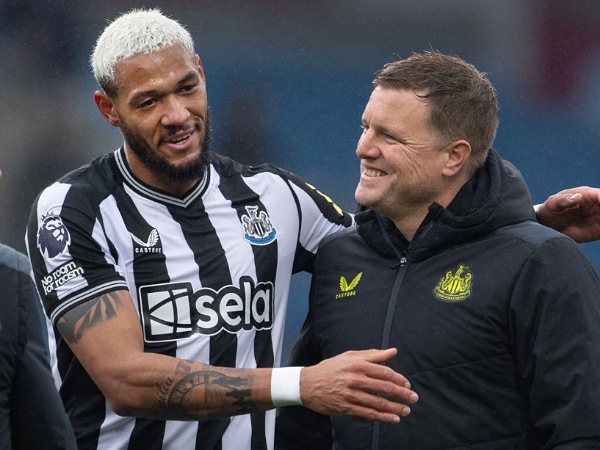 Joelinton dan manajer Newcastle United, Eddie Howe