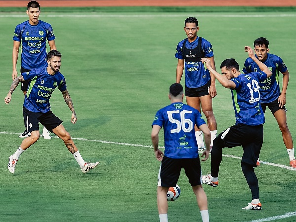 Persiapan Persita Tangerang jelang pertandingan kontra Persebaya Surabaya