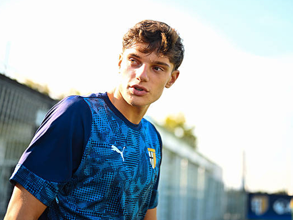 Transfer ke Liverpool Hampir Rampung, Seperti Apa Sosok Giovanni Leoni?