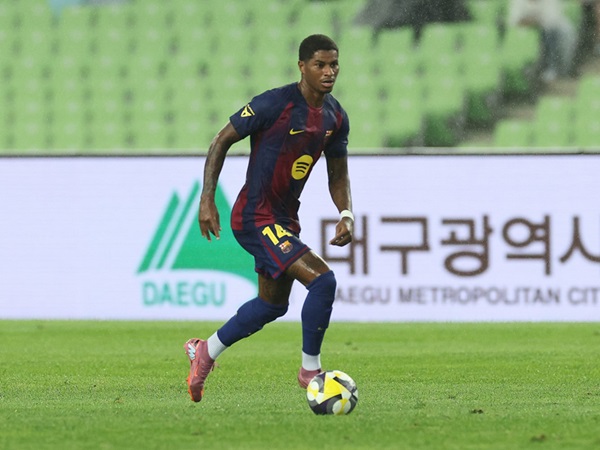 Barcelona Resmi Mendaftarkan Joan Garcia dan Marcus Rashford ke La Liga