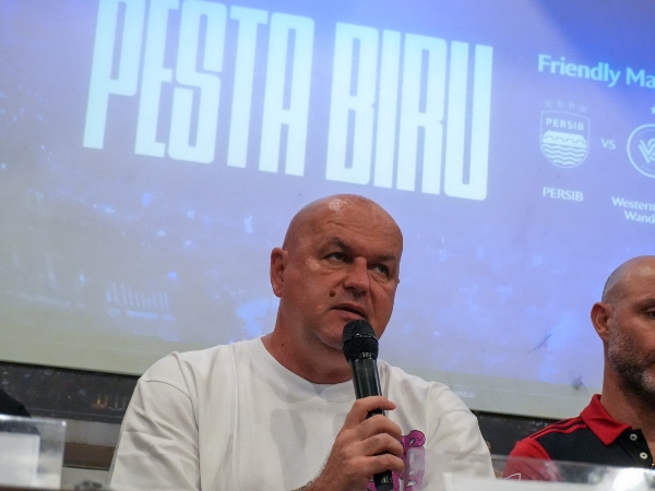 Pelatih Persib, Bojan Hodak