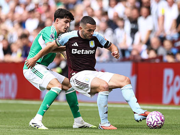 Aston Villa Ditahan Imbang Newcastle United, Unai Emery: Hasil Cukup Adil