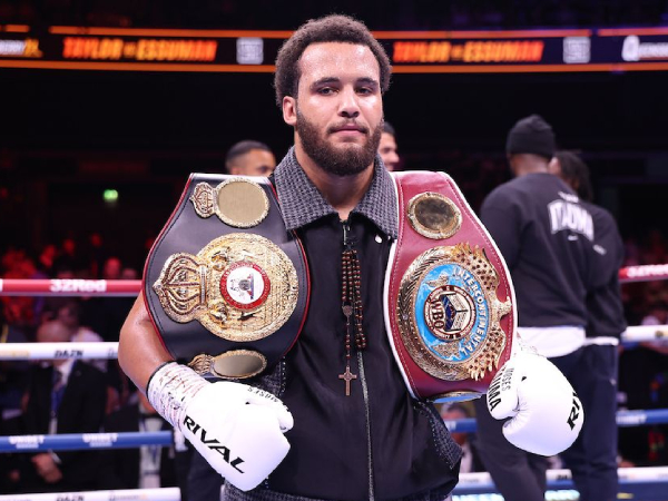 Jika mengalahkan Whyte, Moses Itauma bisa segera berada di ambang menjadi juara kelas berat termuda kedua sepanjang sejarah. (Foto: Fight TV)