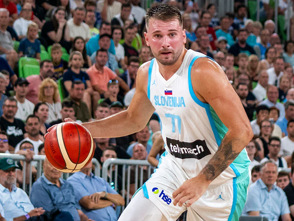 Aleksander Sekulic enggan komentar banyak soal cedera Luka Doncic. (Gambar: CBS Sports)