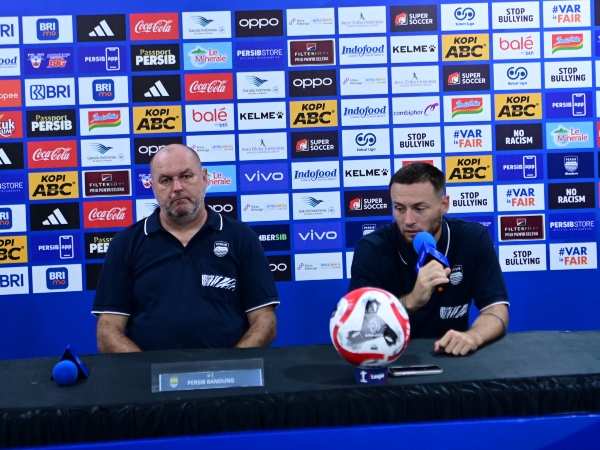 Kapten Persib, Marc Klok